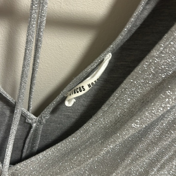 Circus hotel metallic silver stretch dress size medium - Picture 3 of 5
